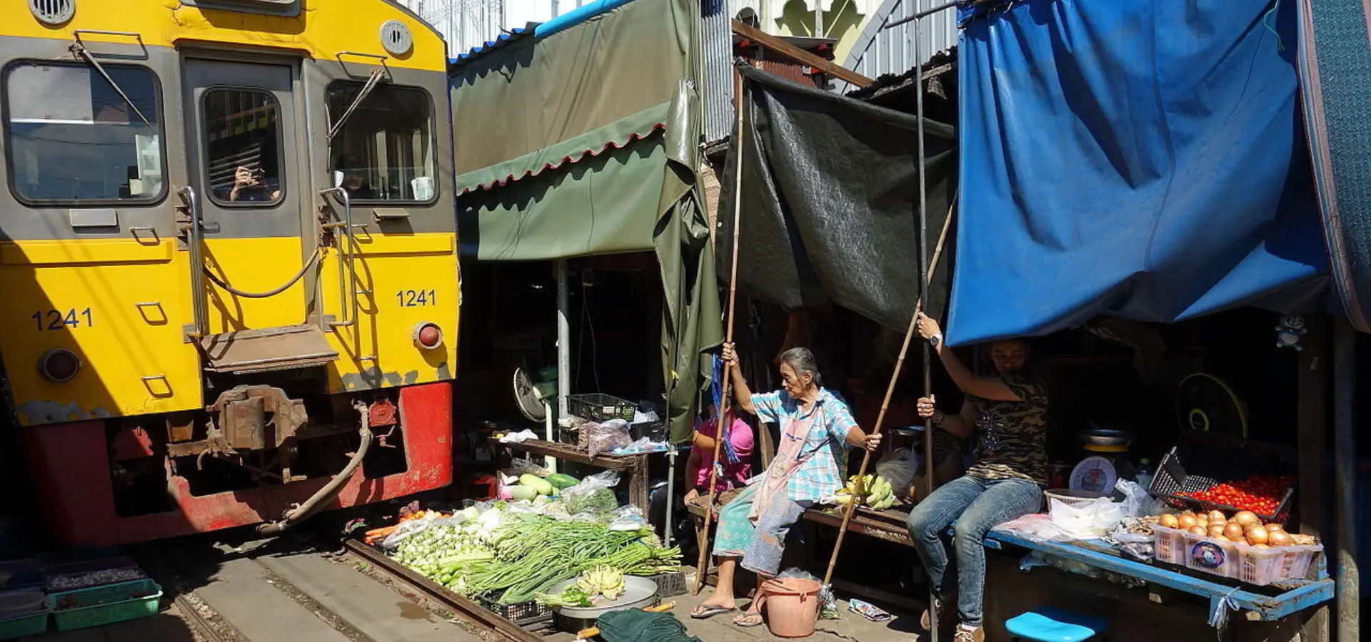 Maeklong railway 93942138221