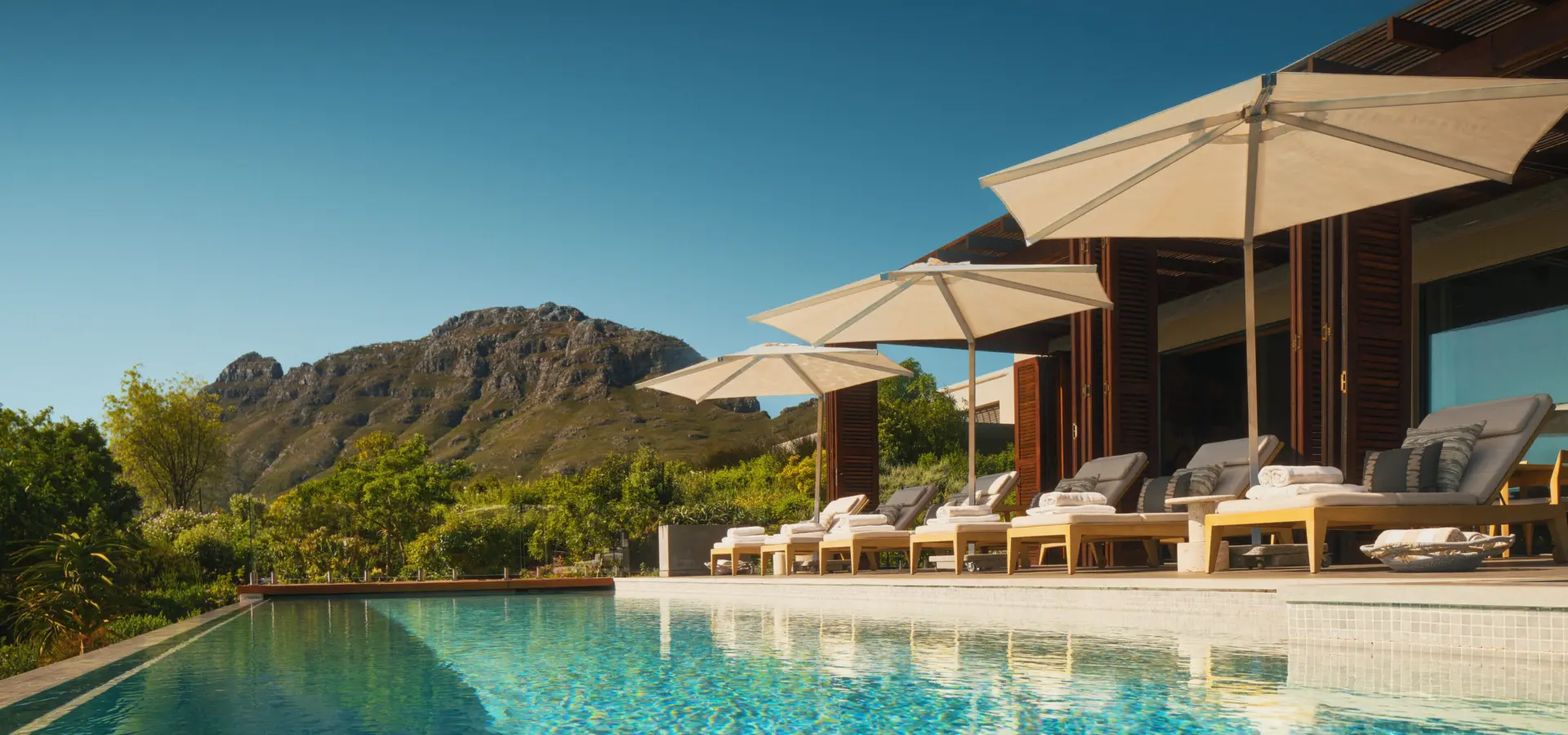 Delaire graff villa pool 032