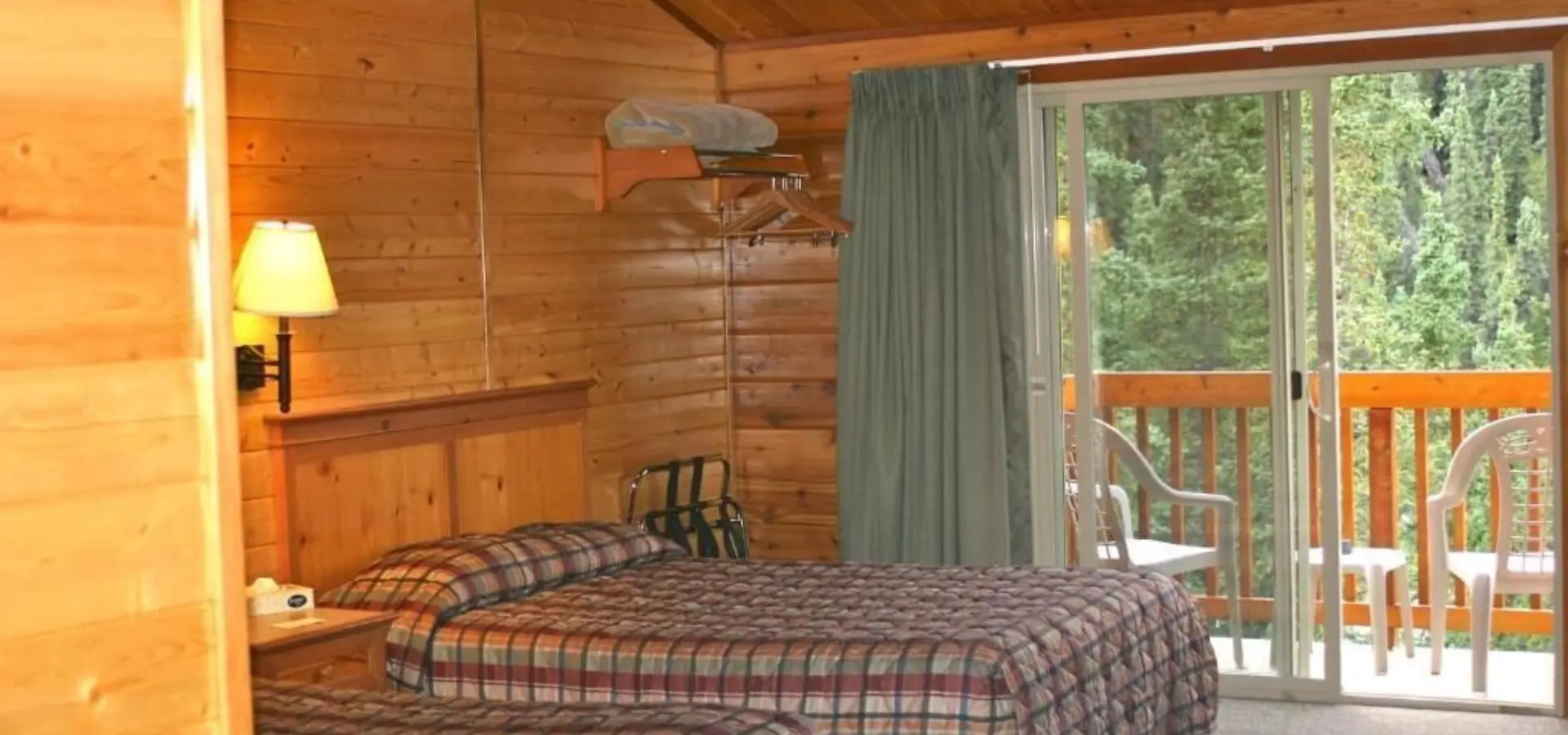 Denali grizzly bear resort