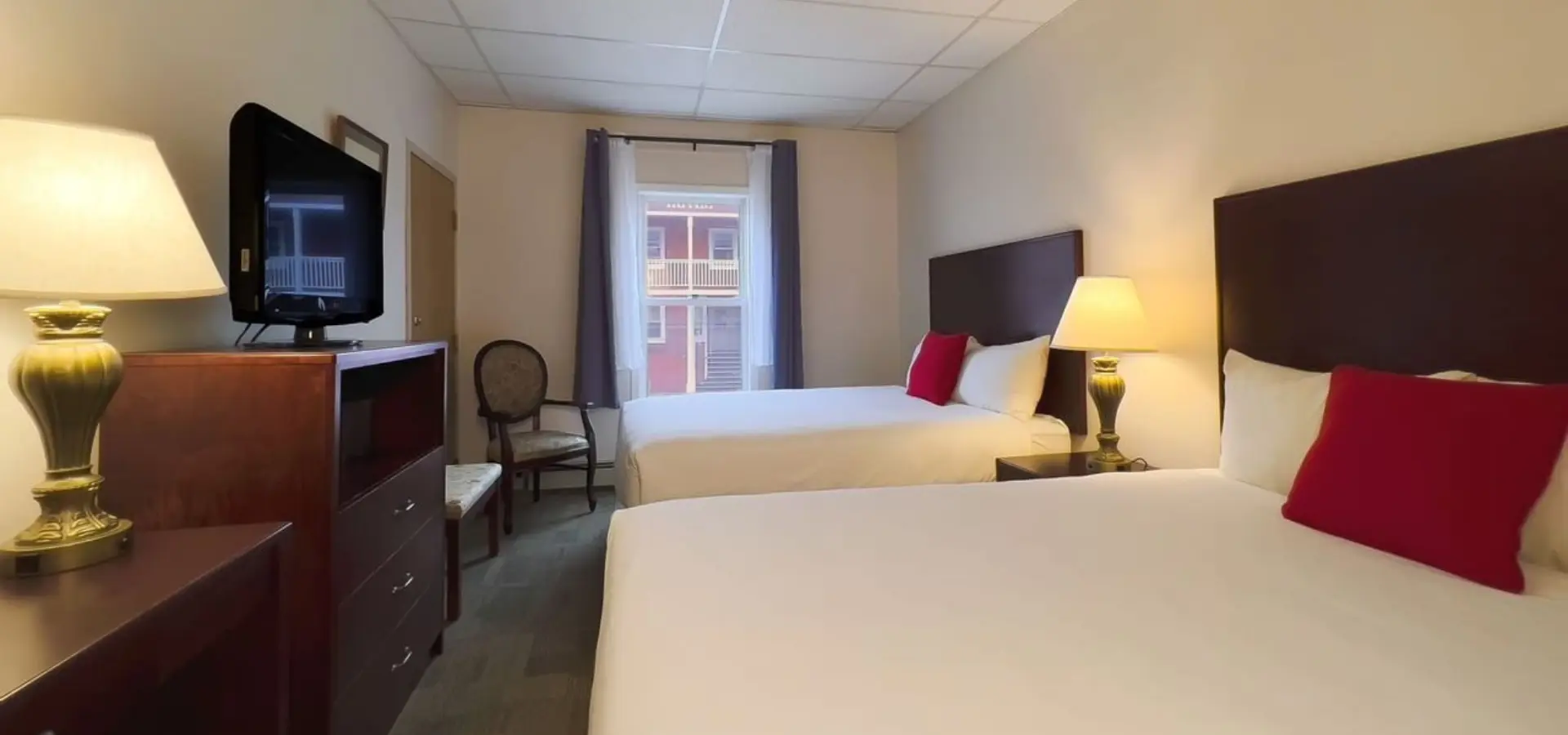 The downtown a coast hotel two queens 1