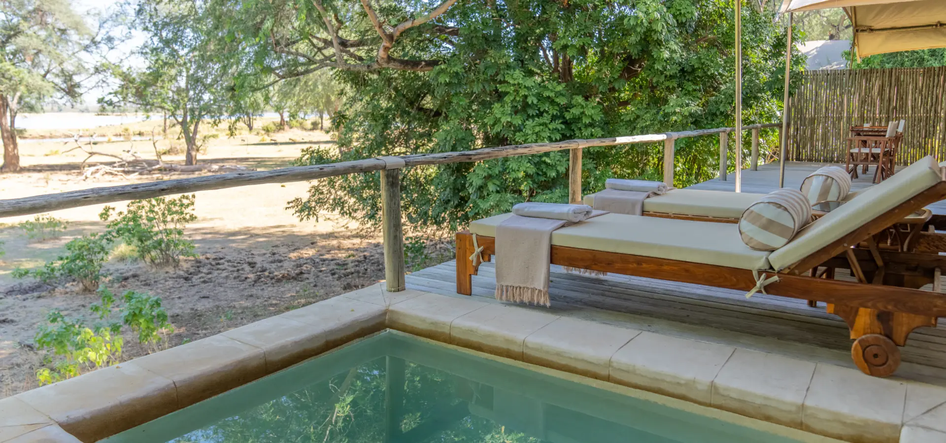 Anabezi plunge pool tent 06
