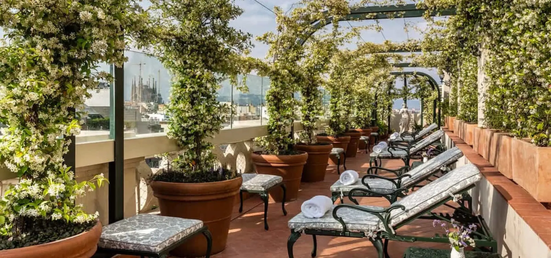 Roof garden 2 el palace barcelona thigh