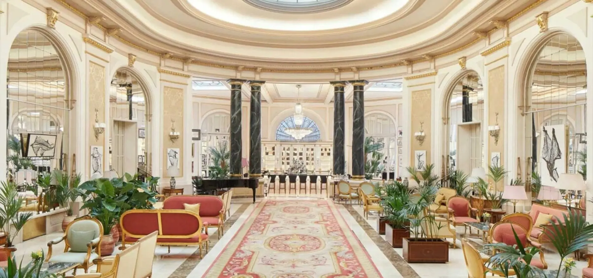 Gran hall hotel el palace barcelona 2021 thigh
