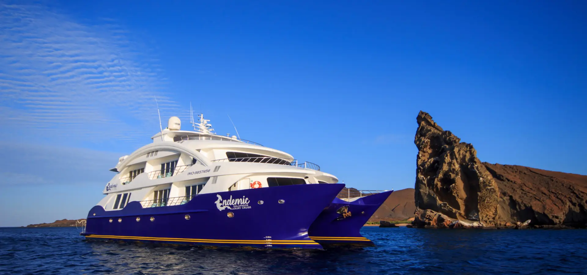 1 endemic galapagos f7