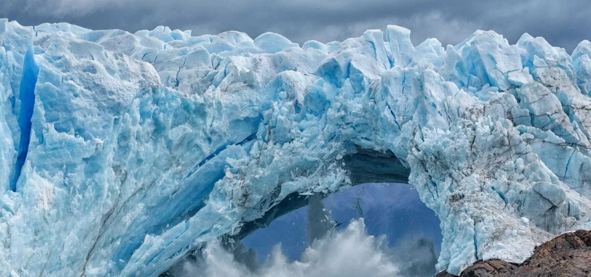 Glaciar perito moreno argentina esteros photo