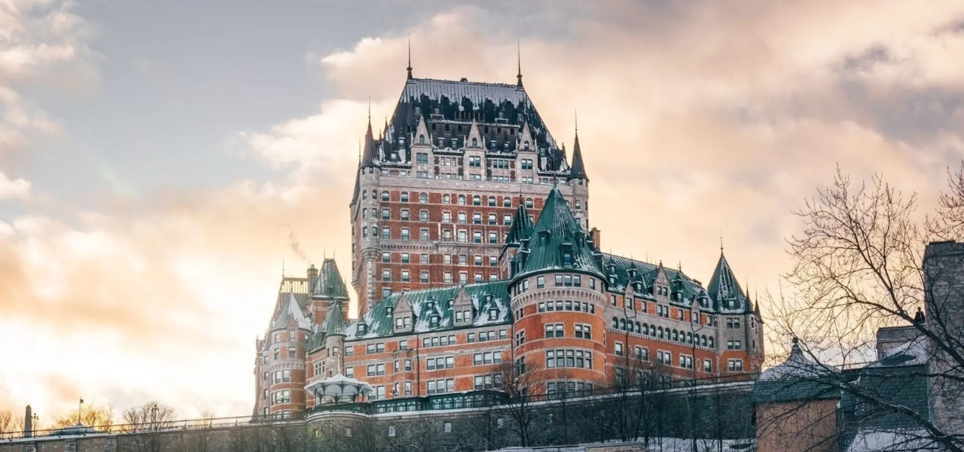 1739783305768 lcf exterieur automne ciel pastel 1440x612