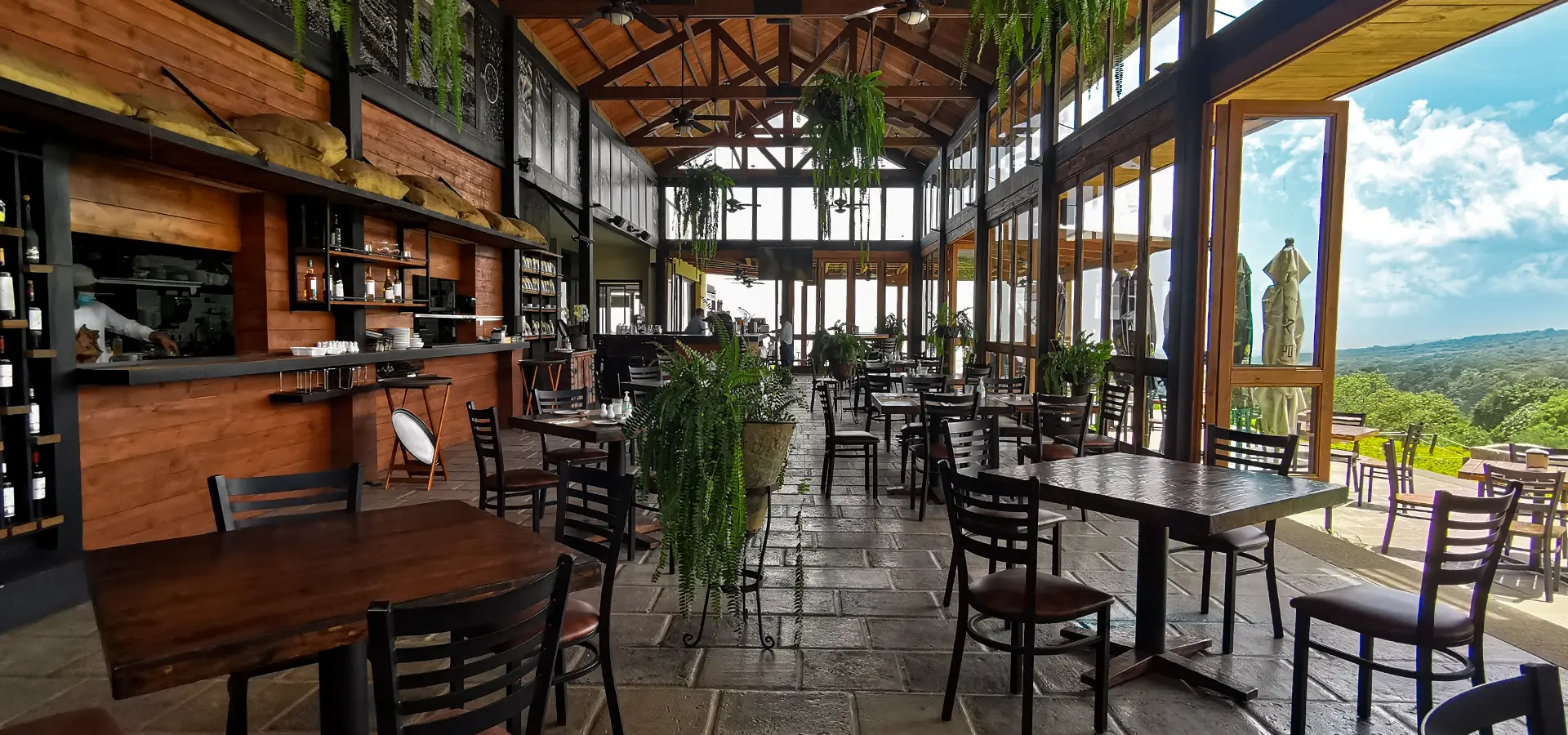 Portada restaurante interno