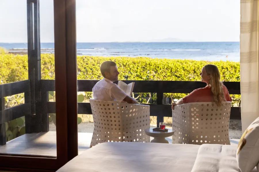 Finch bay bar piscina habitaciones 1735 2