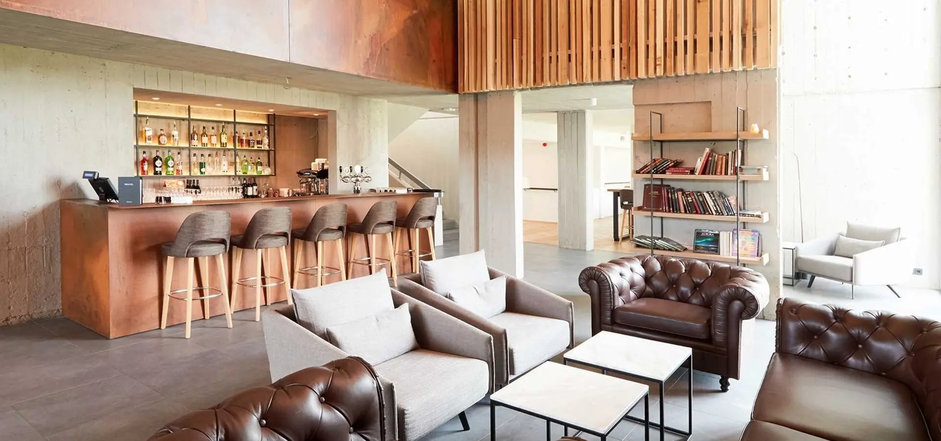 Fosshotel reykholt bar1