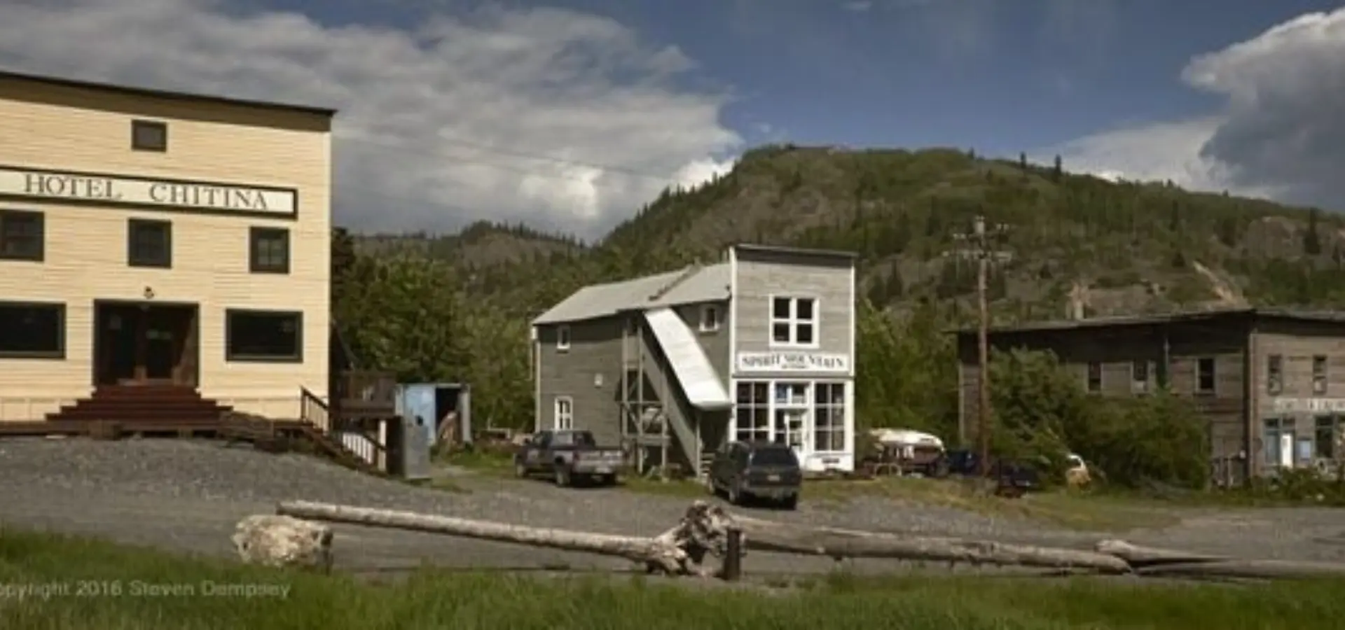 Gilpatricks hotel chitina 1