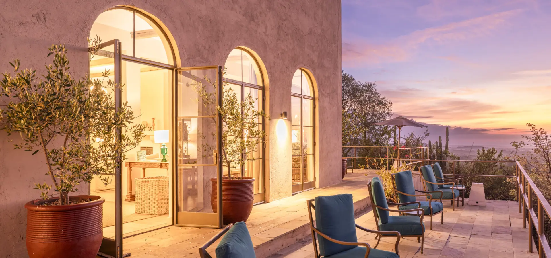 1744184340986 FR Mugie 2025 11