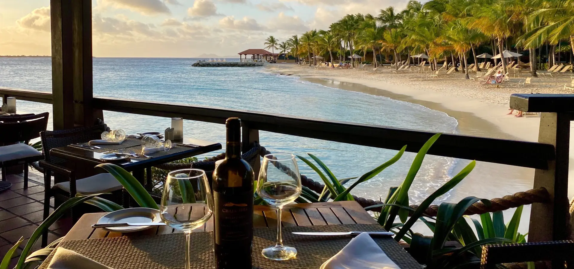Dinner table overlooking beach lr