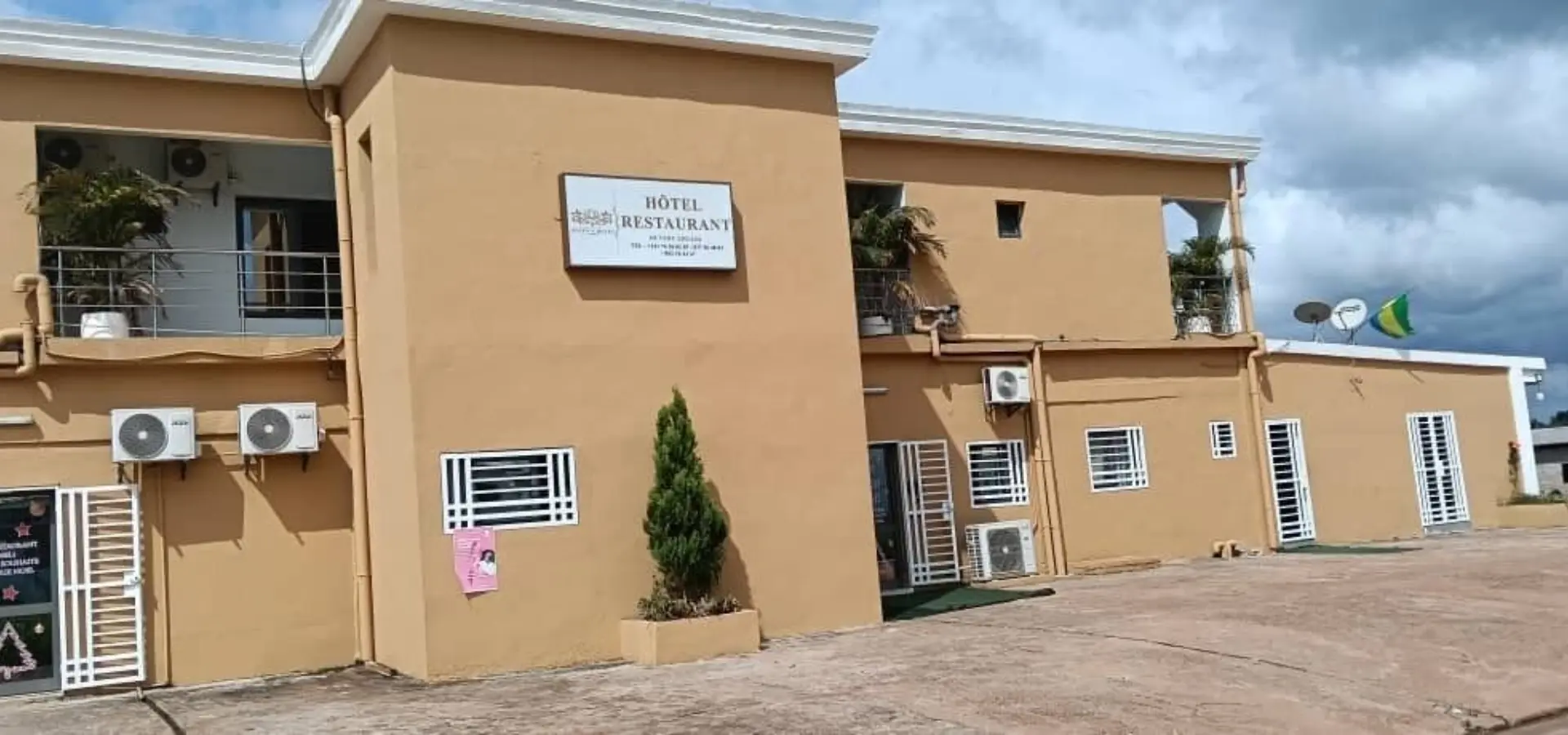 1765291464631helen s hotel mandji 3