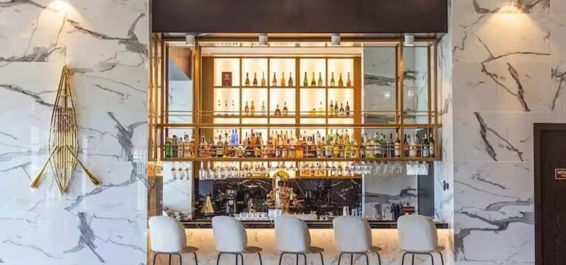 Skdsr lobby bar4 11zon