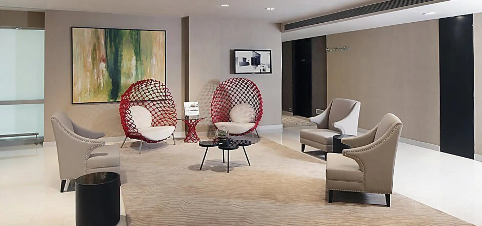 Holiday inn express new delhi 7221652458 2x1