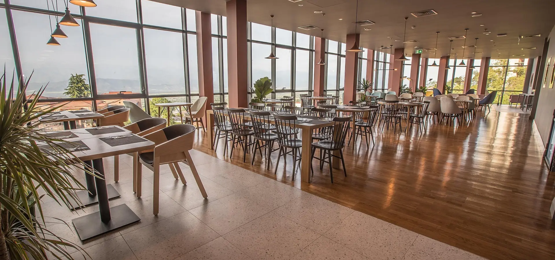 Holiday inn telavi 6048399991 2x1