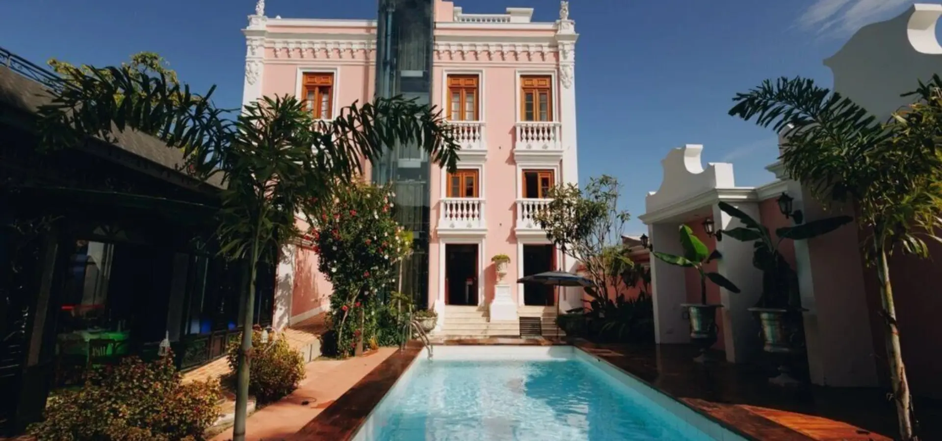 0b0e94 7339152597124e3d914170fb2a076001mv2