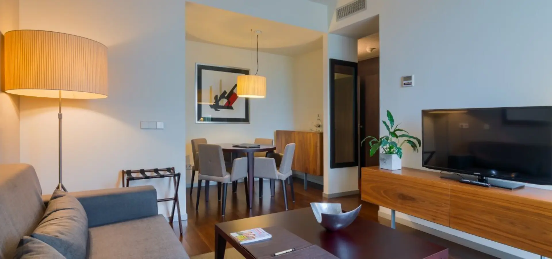 72481568 2585893431501989 6250189906975391744 o