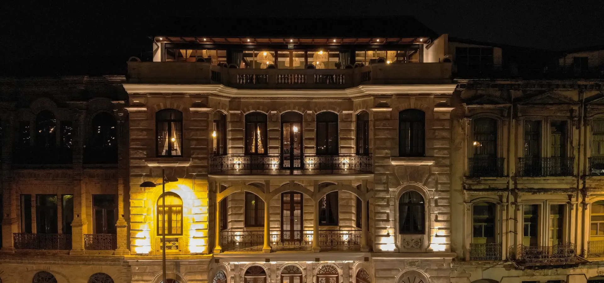1774644149522hotel cruz del vado fachada 2