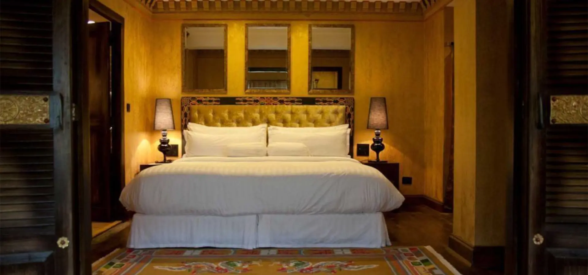 1761062912731gold 1024x682