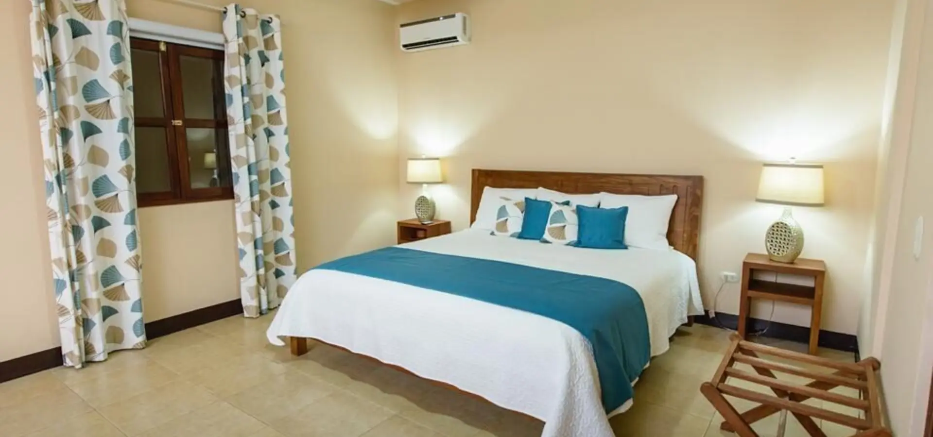 27 flor de sarta hotel leon