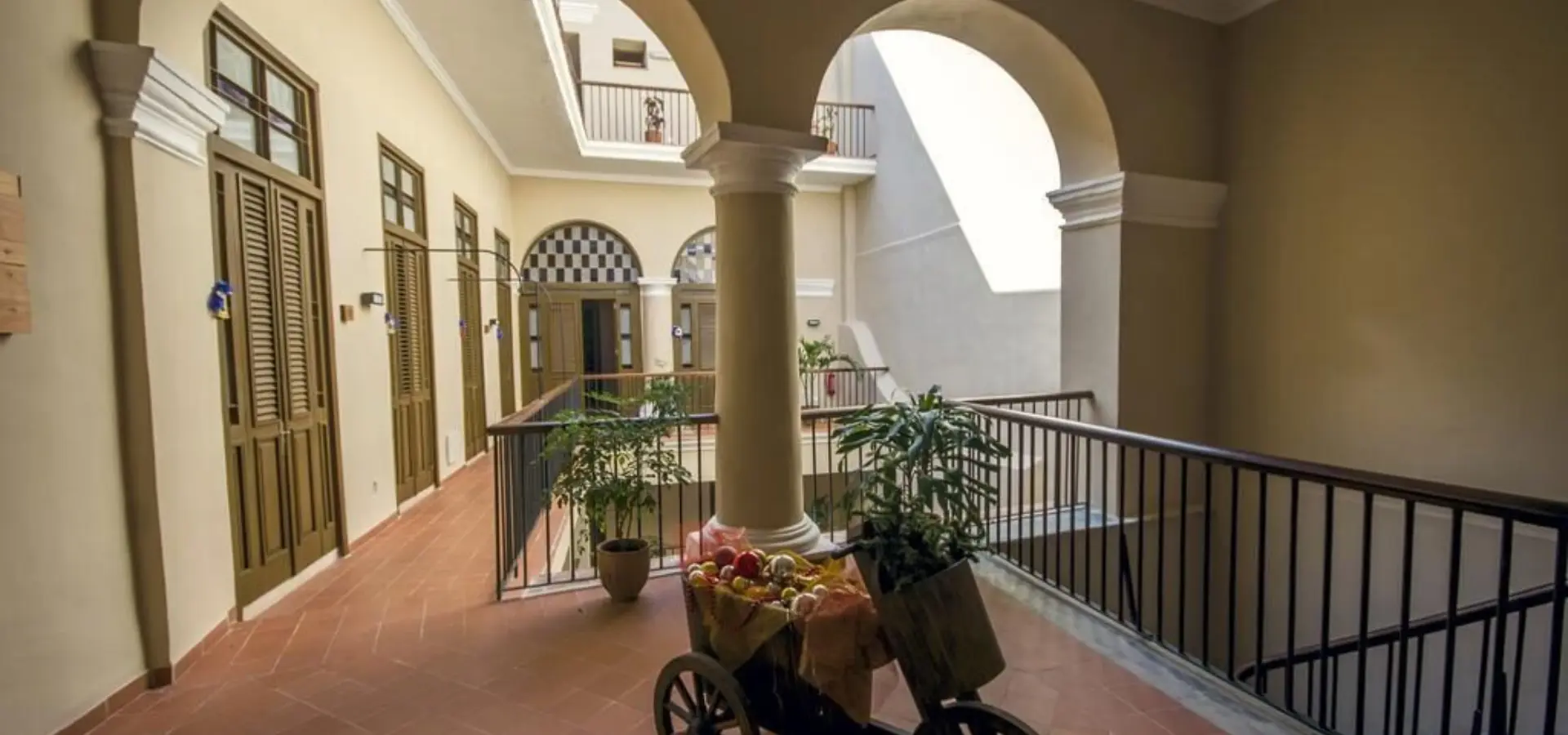 Hotel habana 612 14968755656