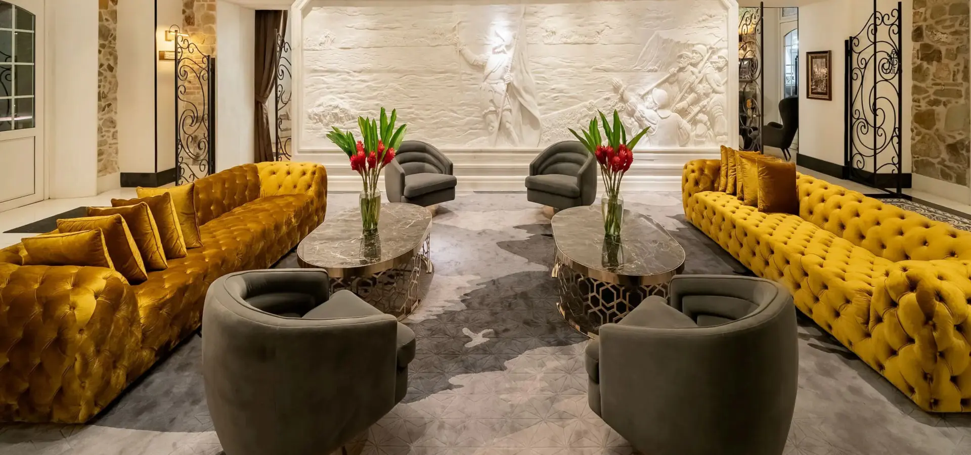 1741950806270 PTYUB P0335 Lobby Seating Area 16x9