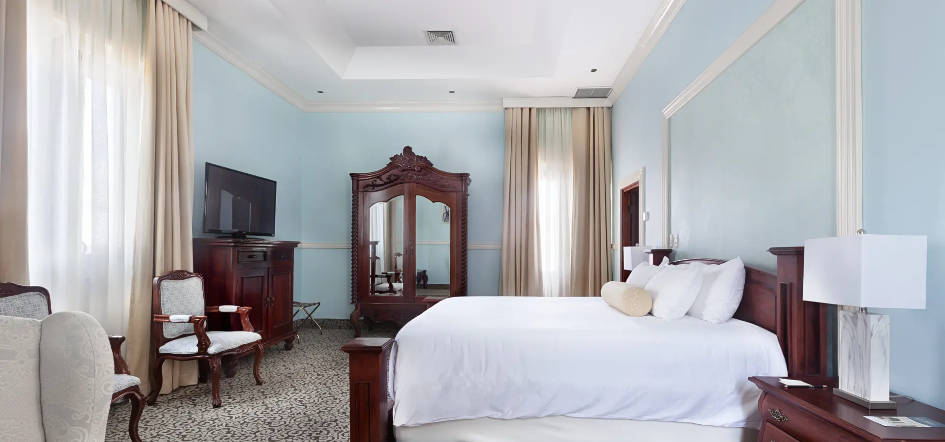 1751314587216 Azul B4 2