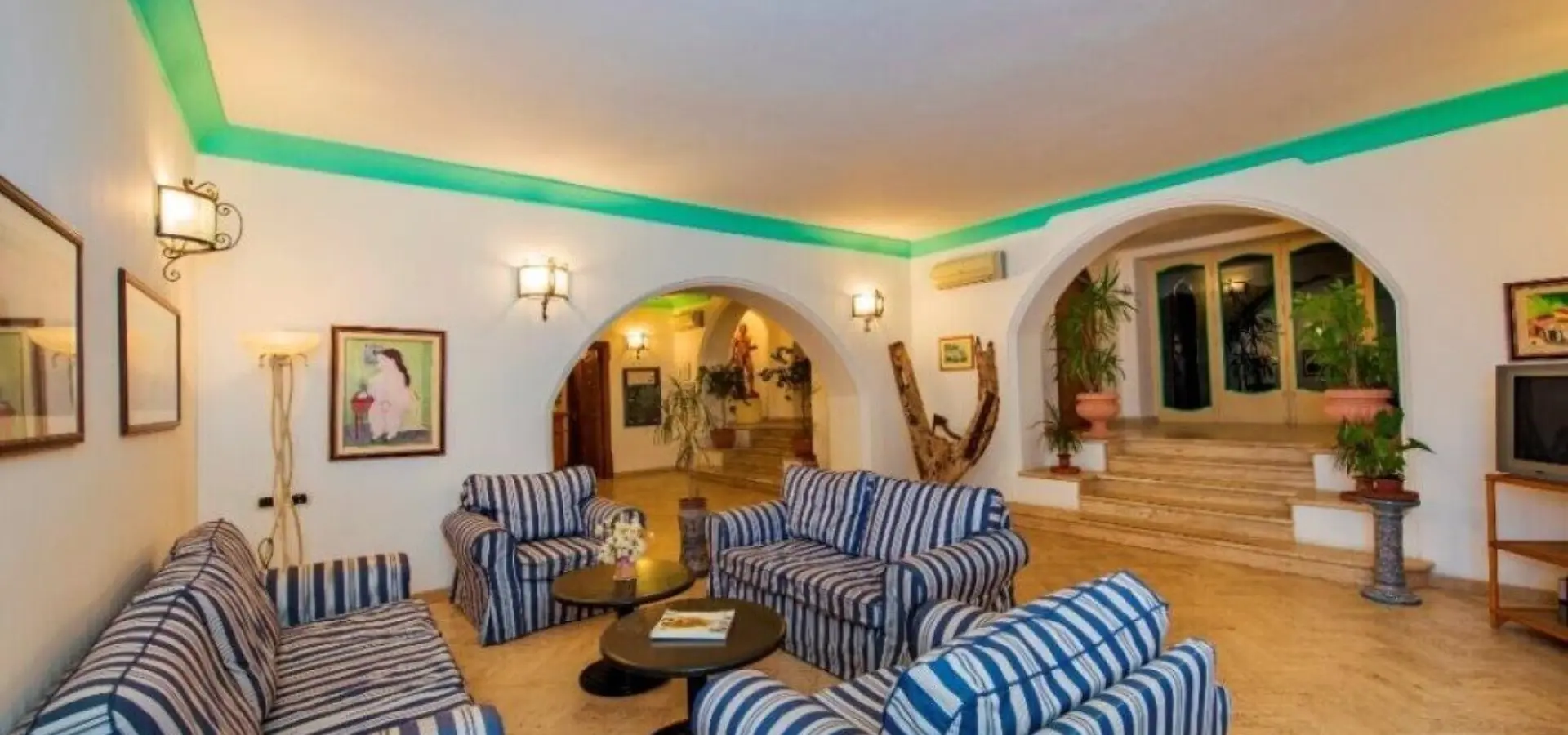 5c18df7cd9ebd779914472