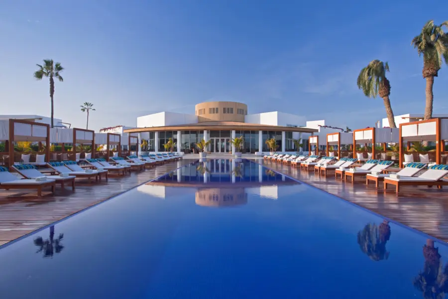 Main pool 5
