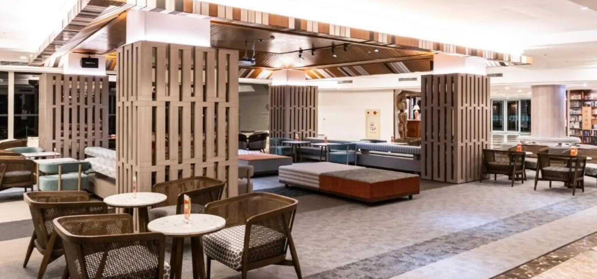 Royal chihpen lounge