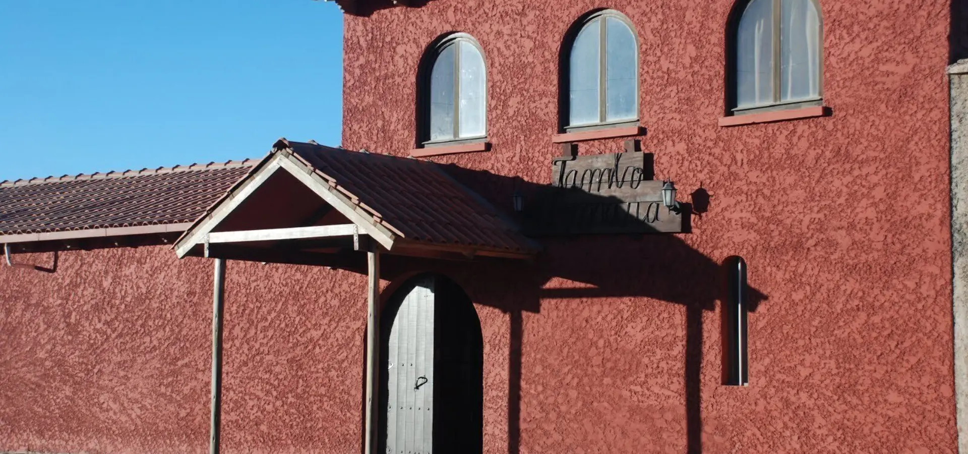 2010 10 08 0005 meru murera springs eco lodge photo c andres bifani 1