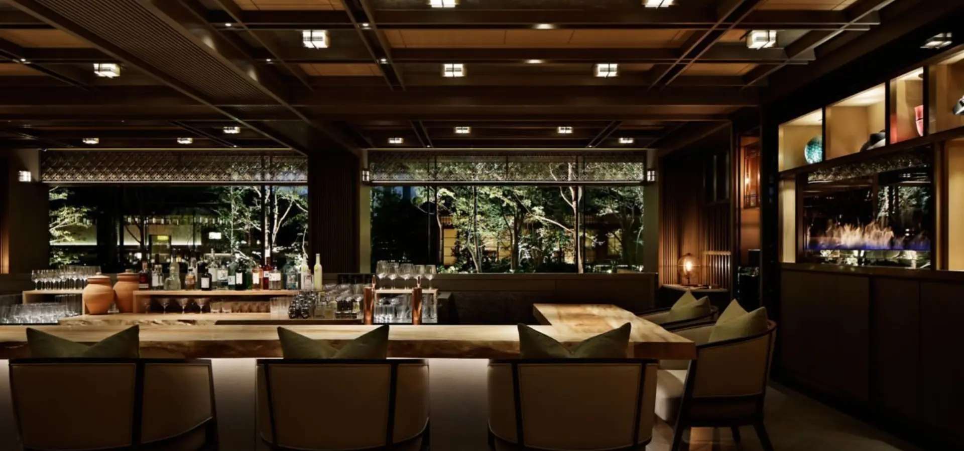 1742972434461 osalc bar lounge 3167 Classic Hor