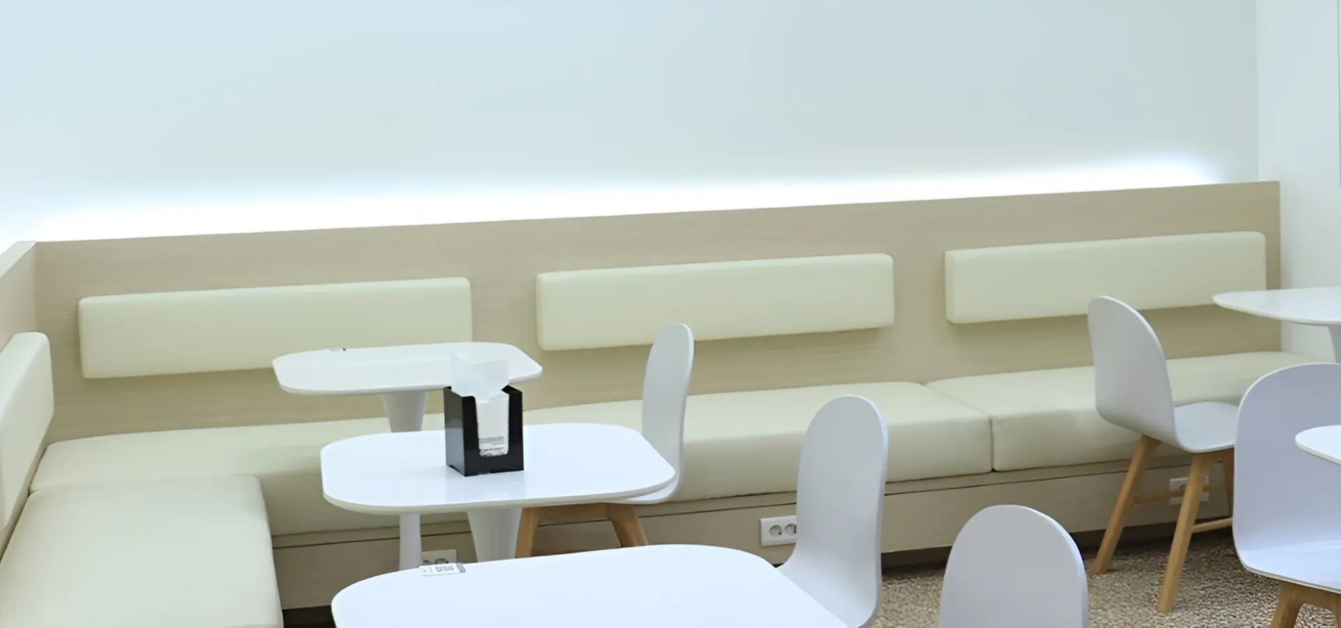 1765195625141restaurant06