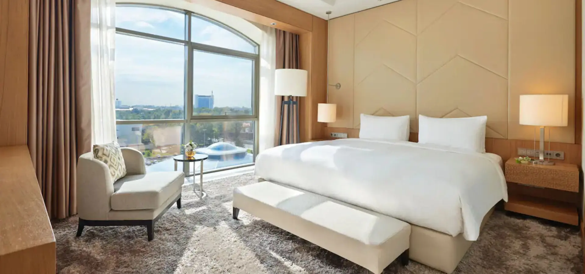 Hyatt regency tashkent p043 diplomatic suite bedroom 16x9