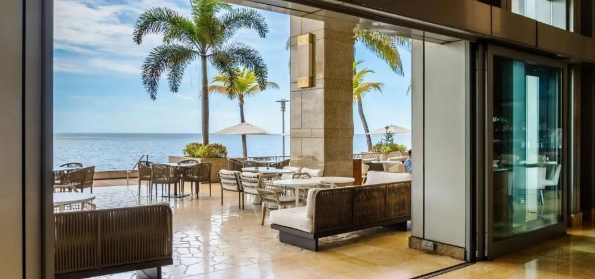Hyatt regency trinidad lounge