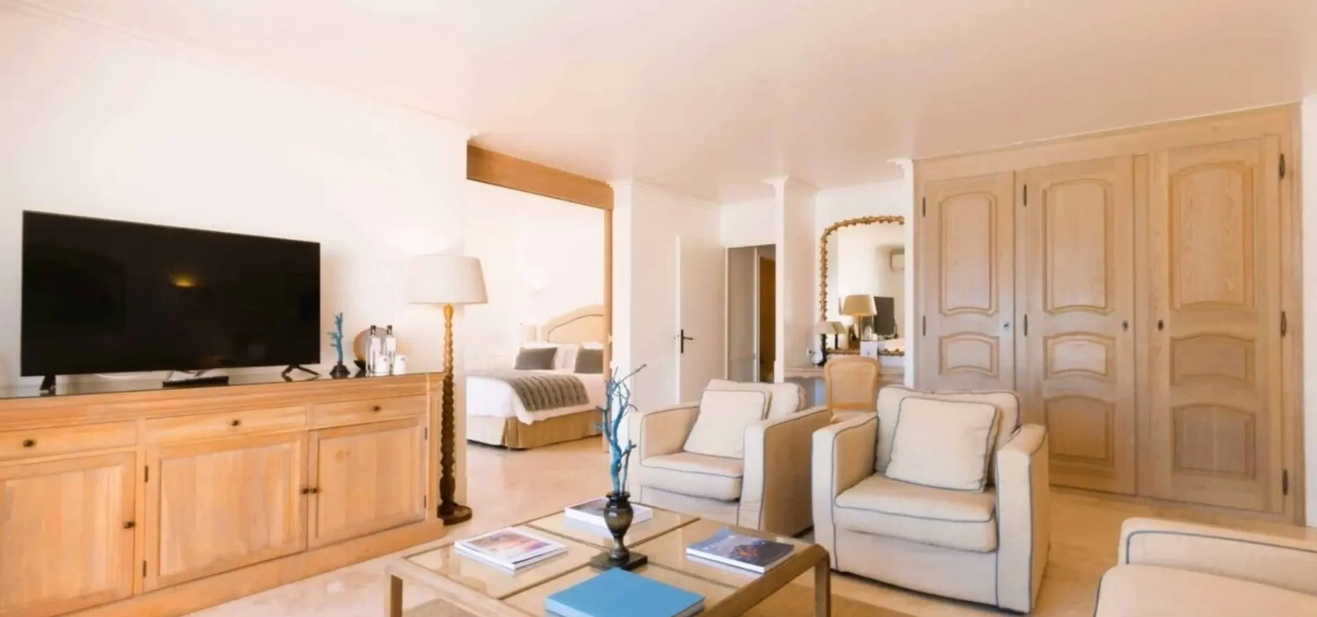 1743610689585 Salon JB 2 scaled