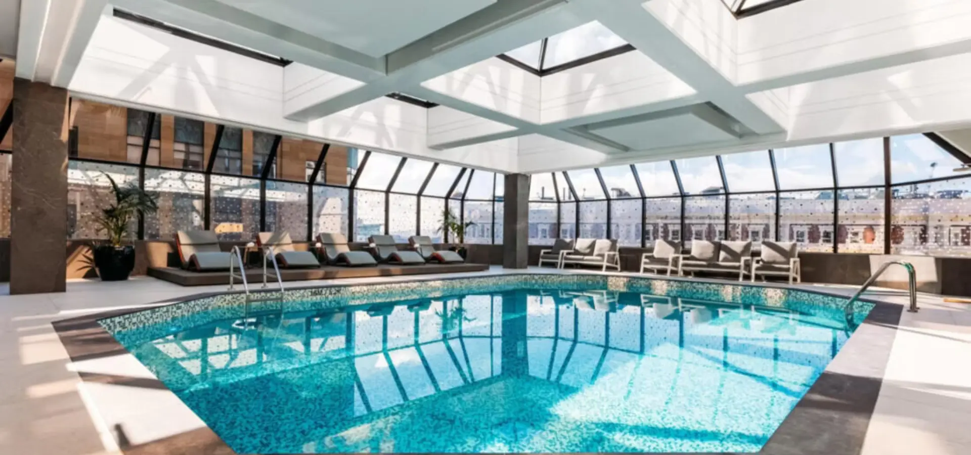 1733767115676 intercontinental wellington 9971084674 2x1