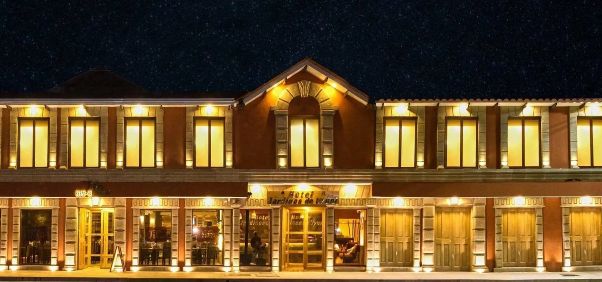 Untitled panorama1 jpg 1920x810 393 0 12053