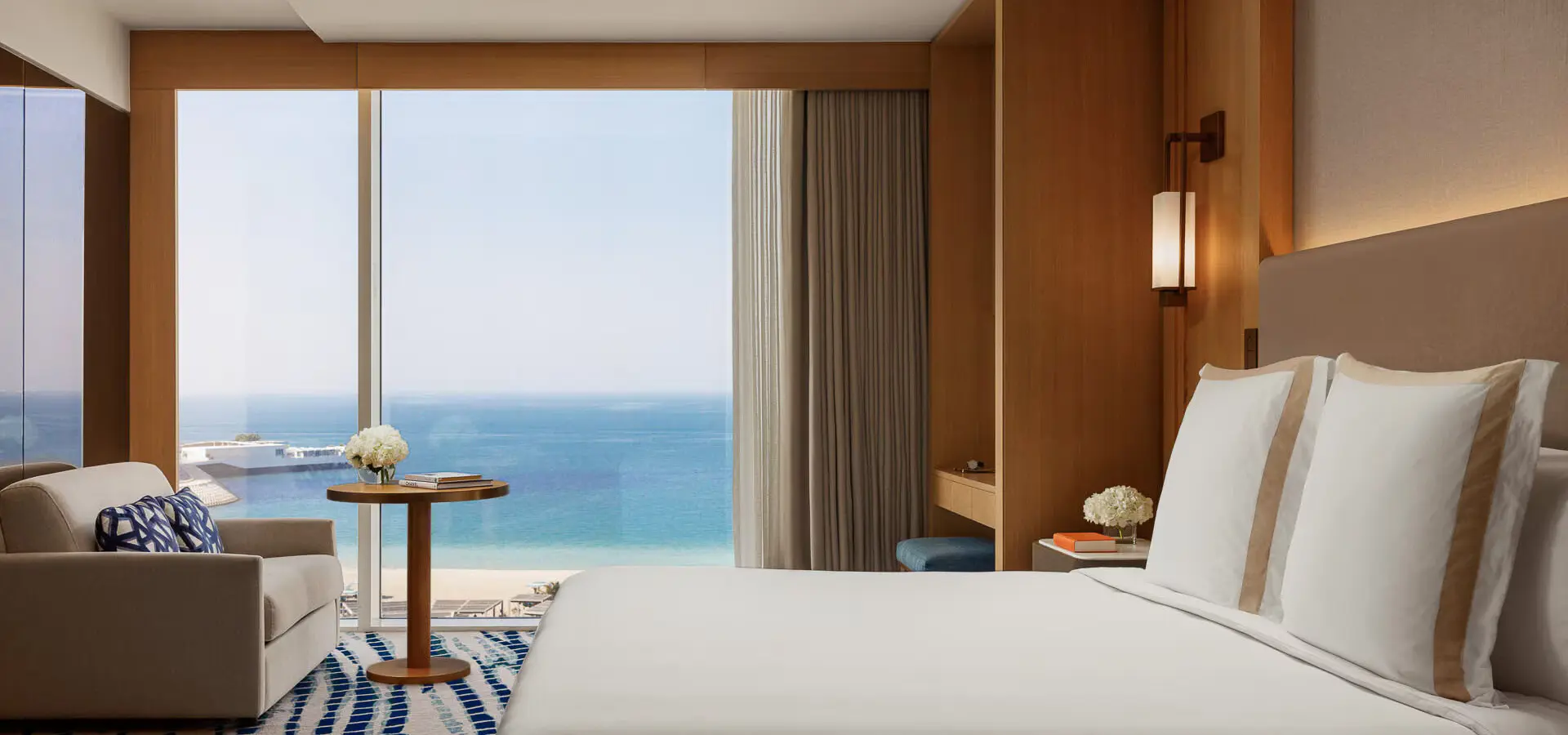 Jbh room detail gallery 2 ocean deluxe