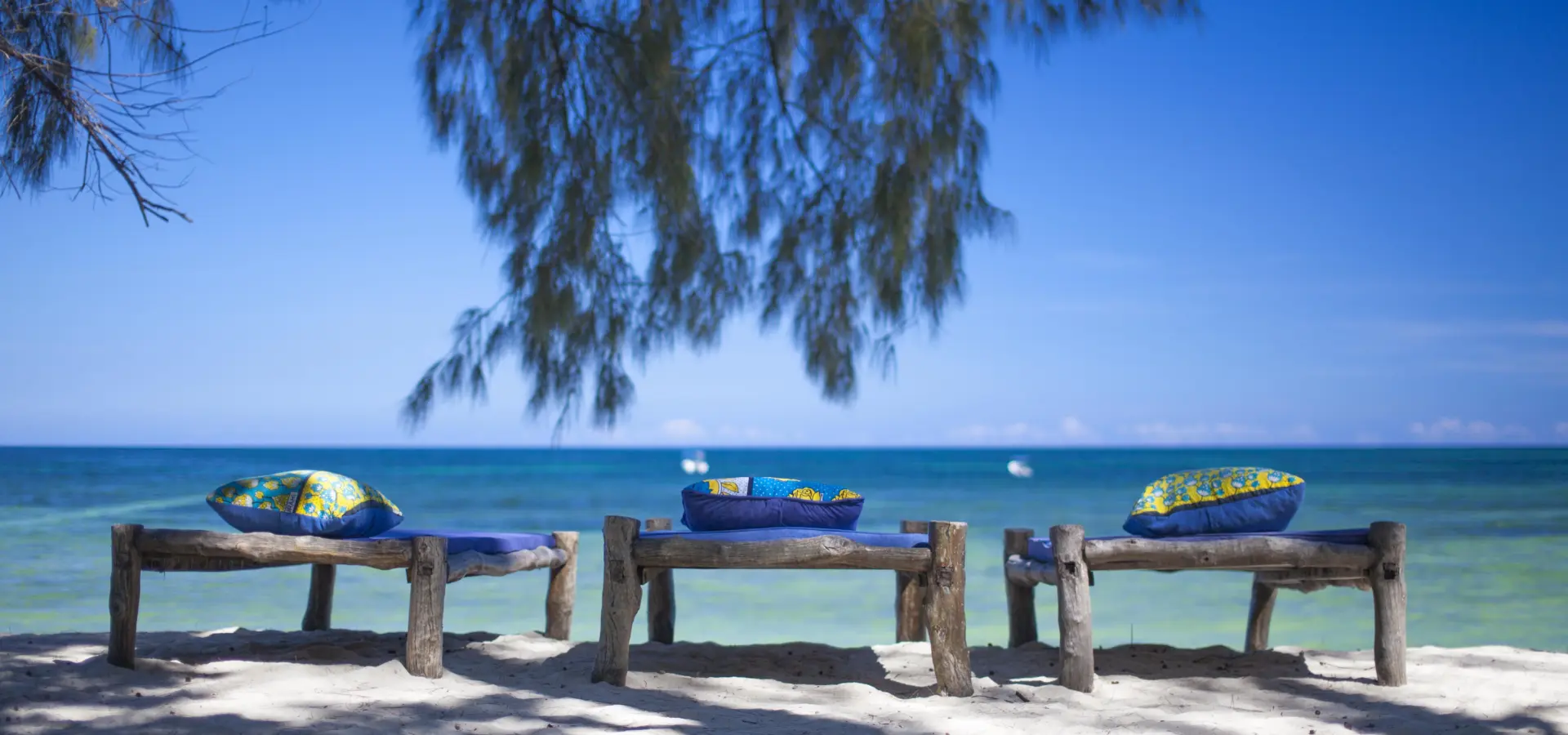 Kinondo kwetu hotel 3 beach beds by the ocean galu beach diani beach kenya kopia1