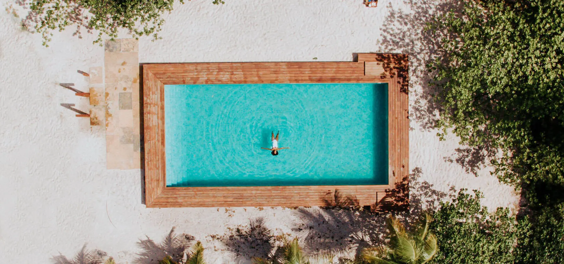 Slide 5 swimming pool w2400h2400