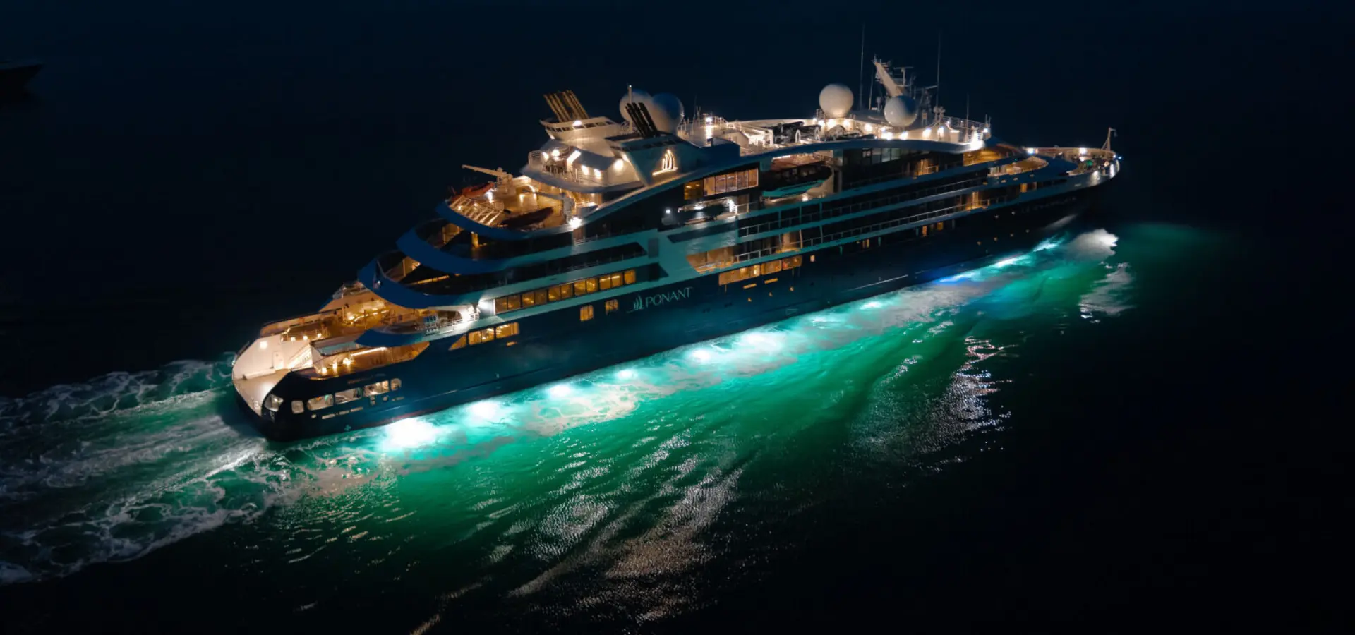 Phi3568 ponant philip plisson