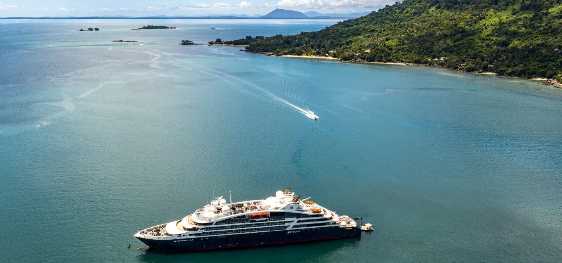 62 madagascar nosy komba le bougainvillestudioponant damiendecaix