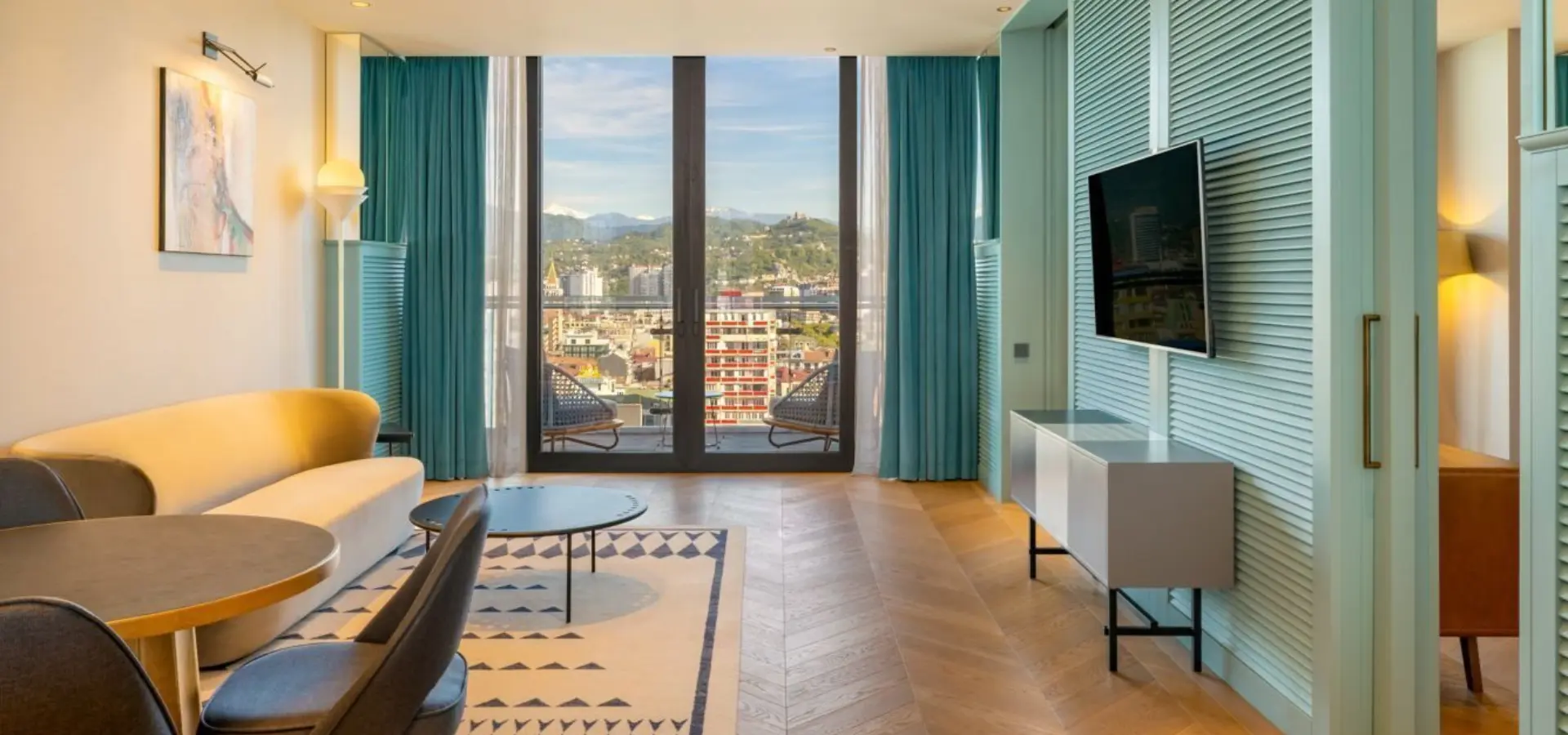 Md busmd le m ridien batumi 68076 wide hor