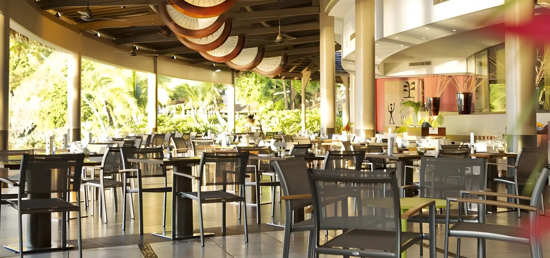 1777472103466le tahiti by pearl resorts dining restaurant hiti mahana