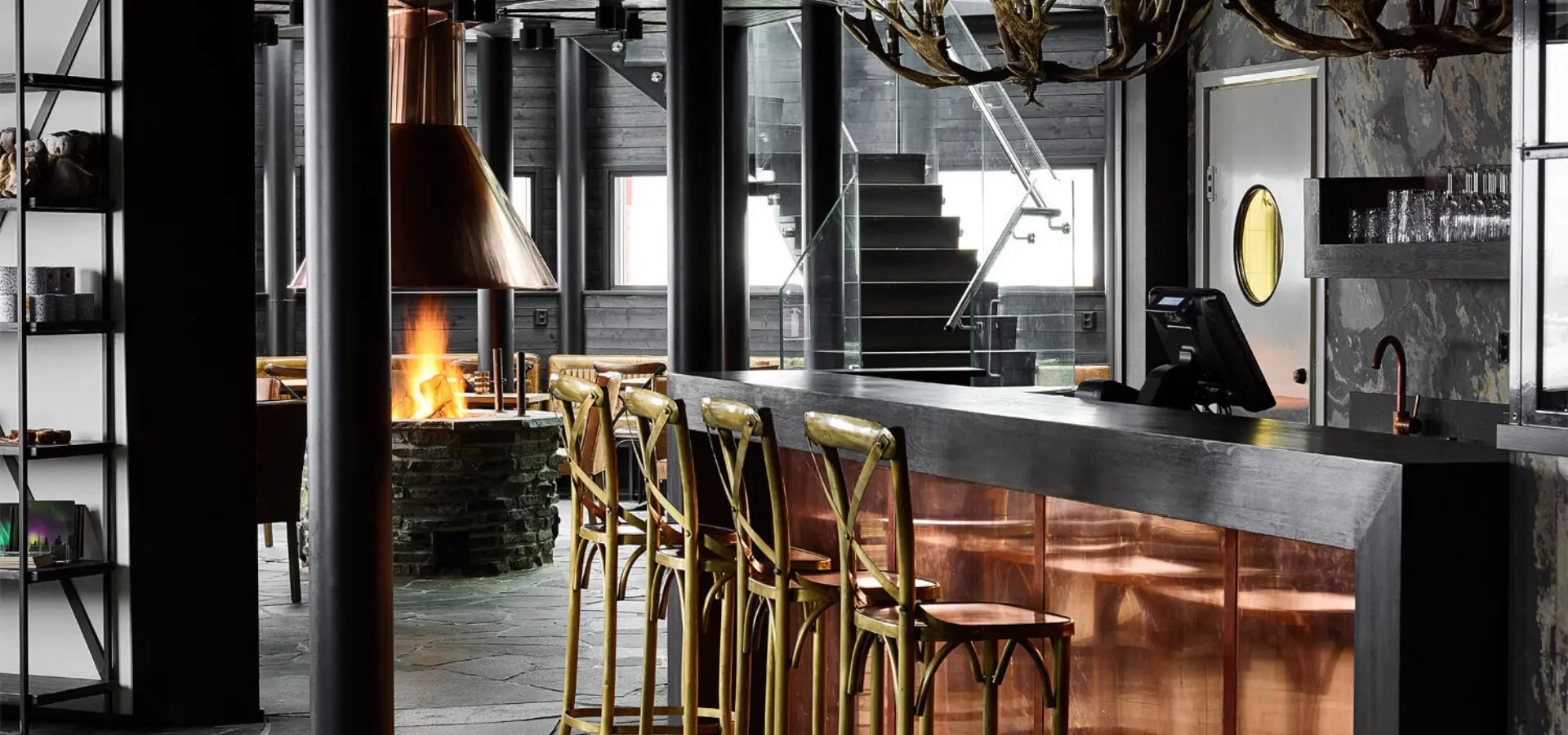 Ravintola aurora sky 01 pienennetty