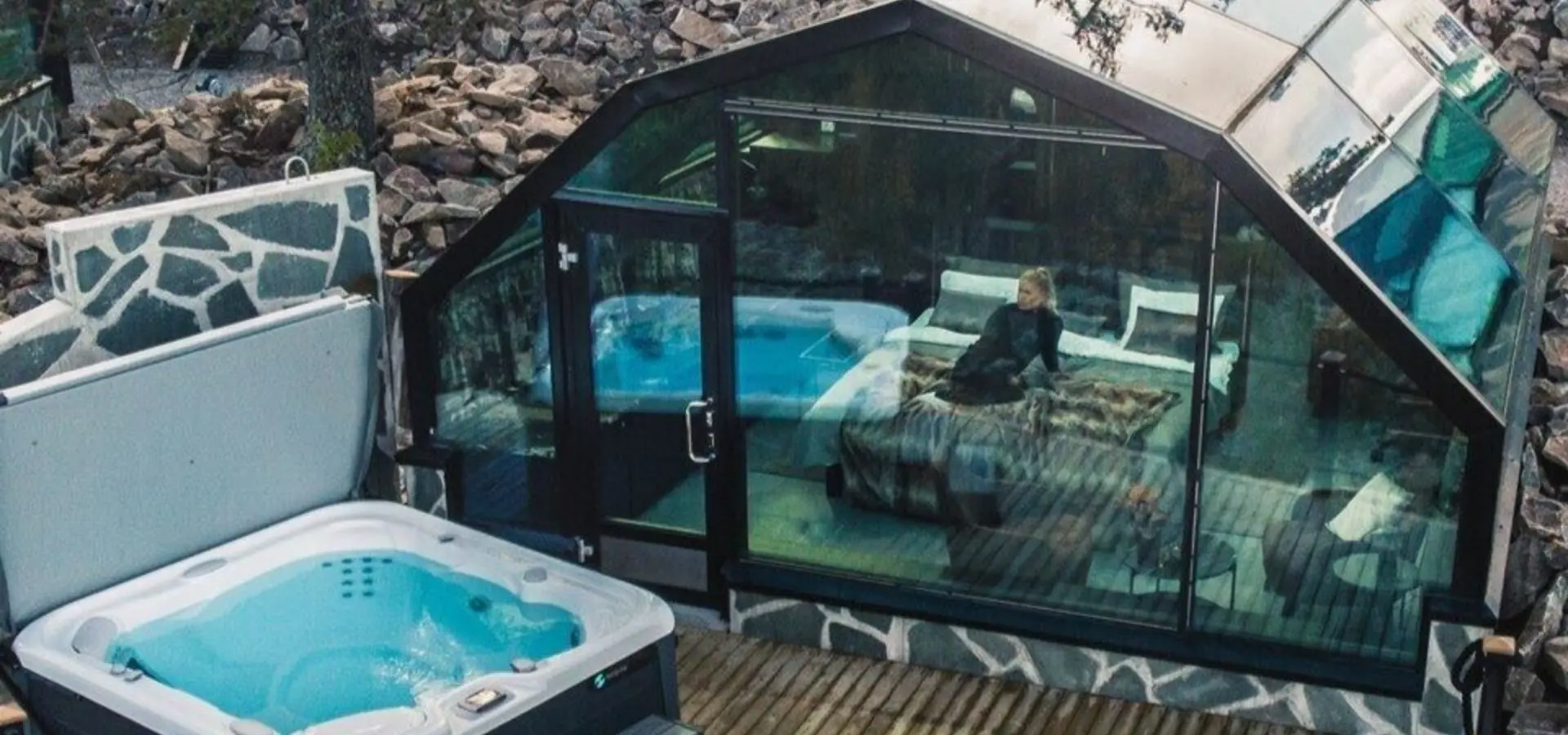 Suite igloo aerial view