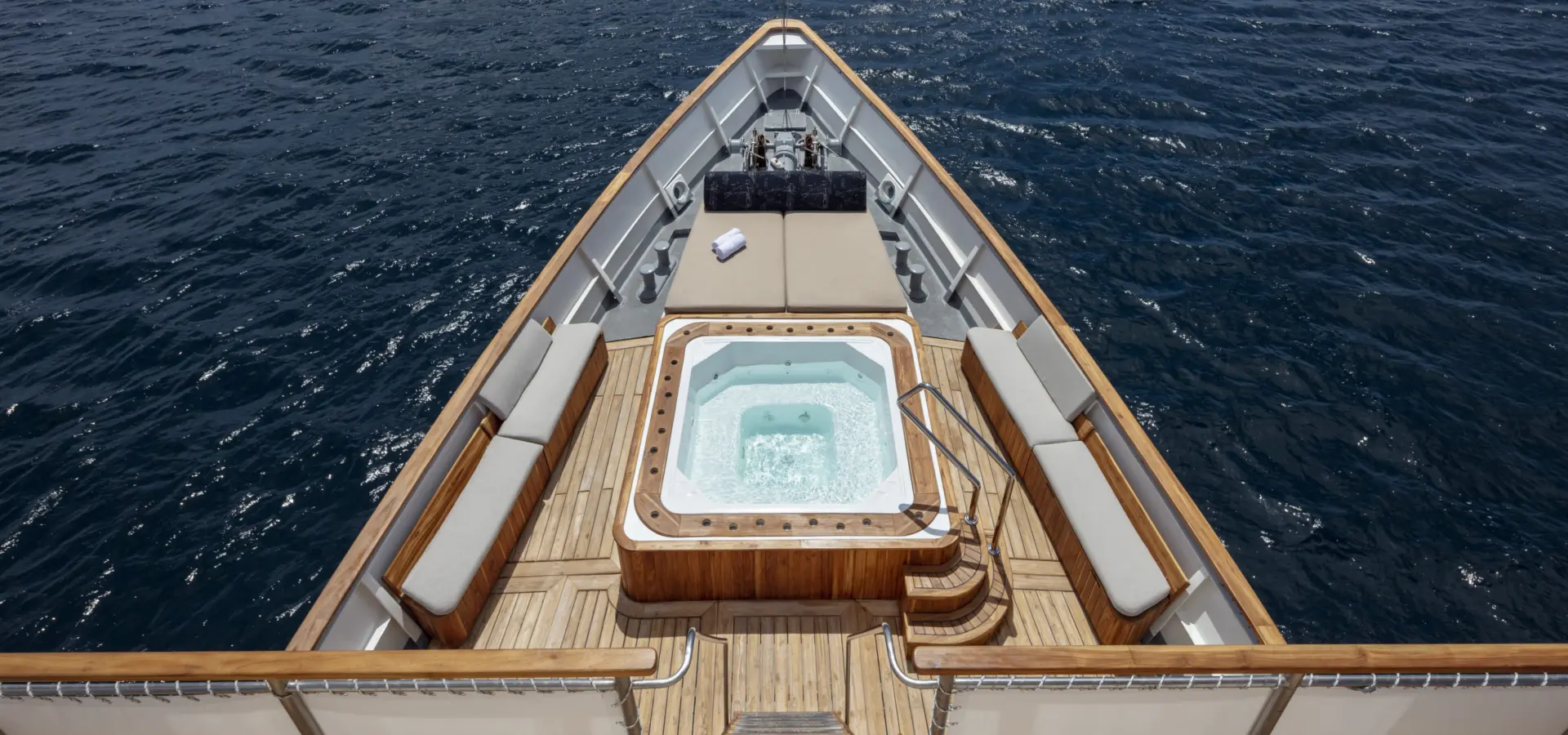 Grace jacuzzi monaco deck