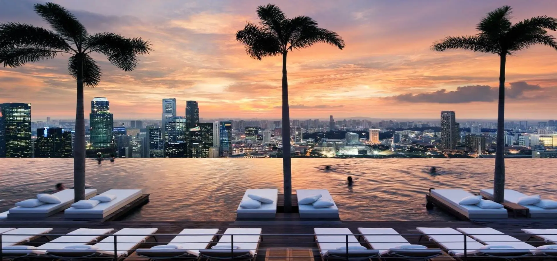 Infinity pool 2 d